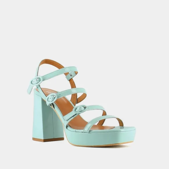 Sandales à brides et bouts carrés
