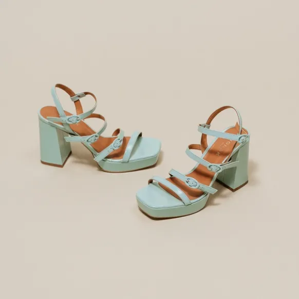 Sandales à brides et bouts carrés