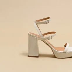Sandales à brides et plateformes
