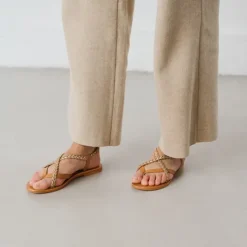 Sandales à brides tressées