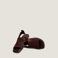 Sandales à élastiques