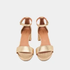 Sandales à talons carrés