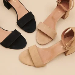 Sandales à talons carrés