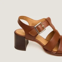 Sandales à talons carrés et boucles ajustables