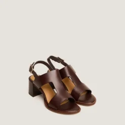 Sandales à talons et boucles ajustables