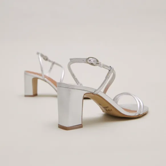 Sandales à talons et brides