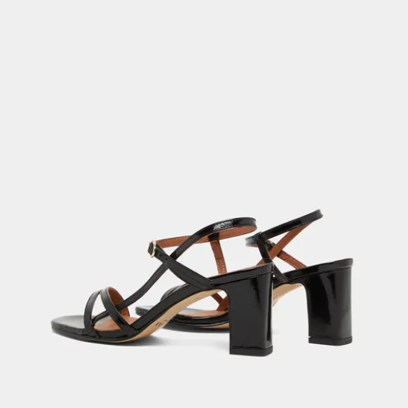 Sandales à talons et brides