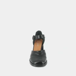 Sandales à talons et brides