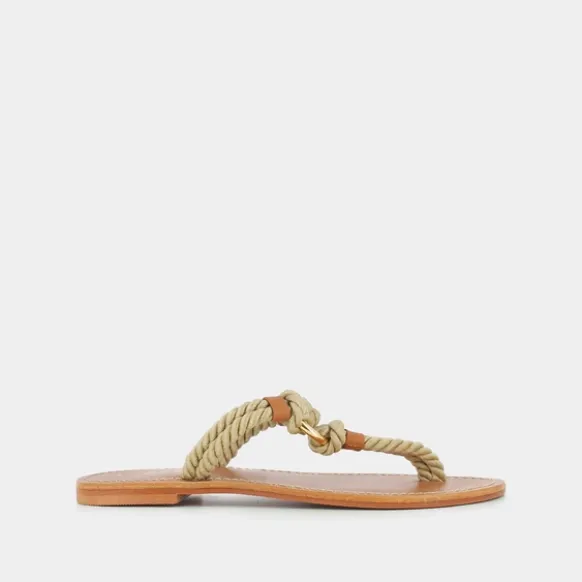 Sandales façon tongs et anneaux